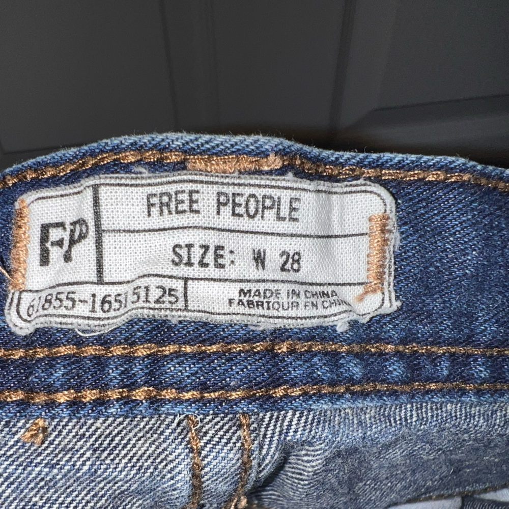 Free People shorts size 28 - Picture 5 of 5